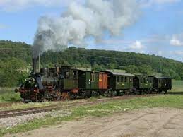 Un treno a vapore: la locomotiva Kandertalbahn